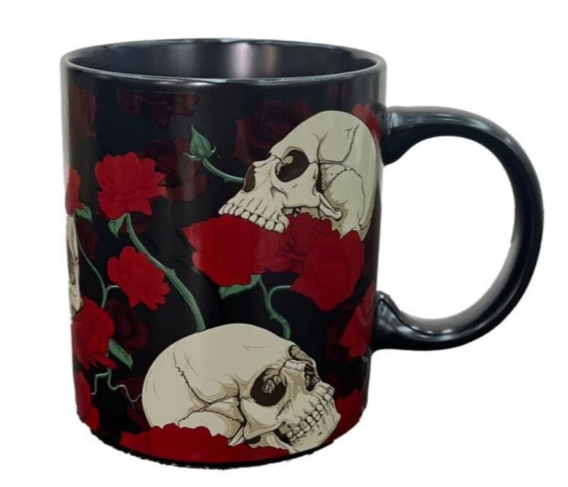 Tasse Totenkopf